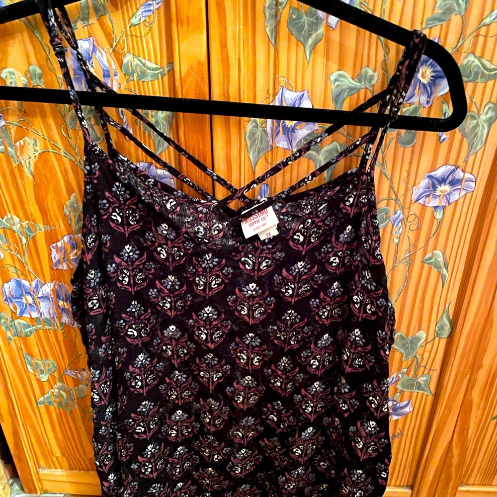 Cute strappy tank top. 2X. Mossimo.